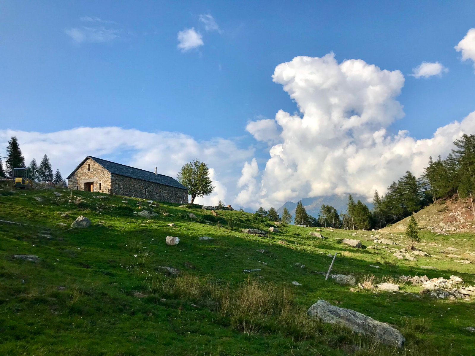 Alpe Arami nei monti di Gorduno, Bellinzona