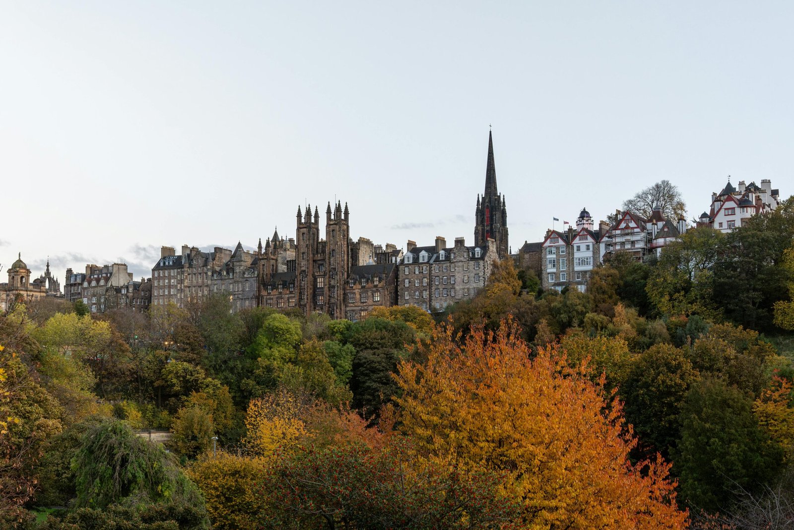 Top 10 attractions to see in Edinburgh